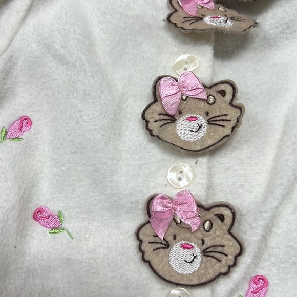 ❤️2/$15❤️5/$25❤️ YOUNG HEARTS | ivory/leopard trim fleece button up jacket - Picture 2 of 2